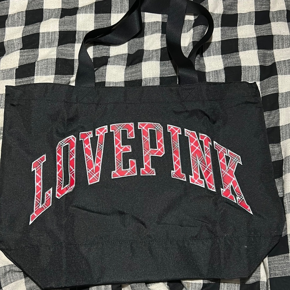 Love pink tote bag